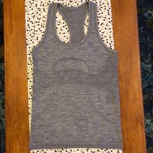 Lululemon Swiftly Tech raceback